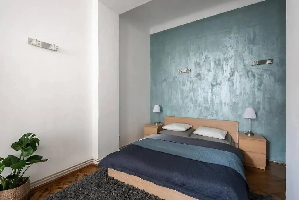 Spacious Apartment With Balcony At Wenceslas Sq Prague